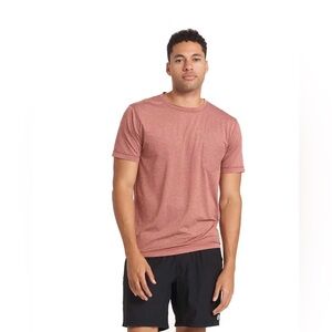 Vuori Tradewinds Performance Technical Pocket Tee in Sienna Heather Red Medium